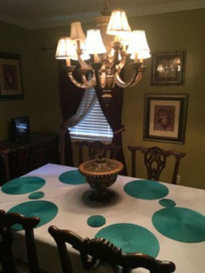 Best Deal In Town! Entire 1 Bedroom Apartment 59 Montgomery Exterior foto